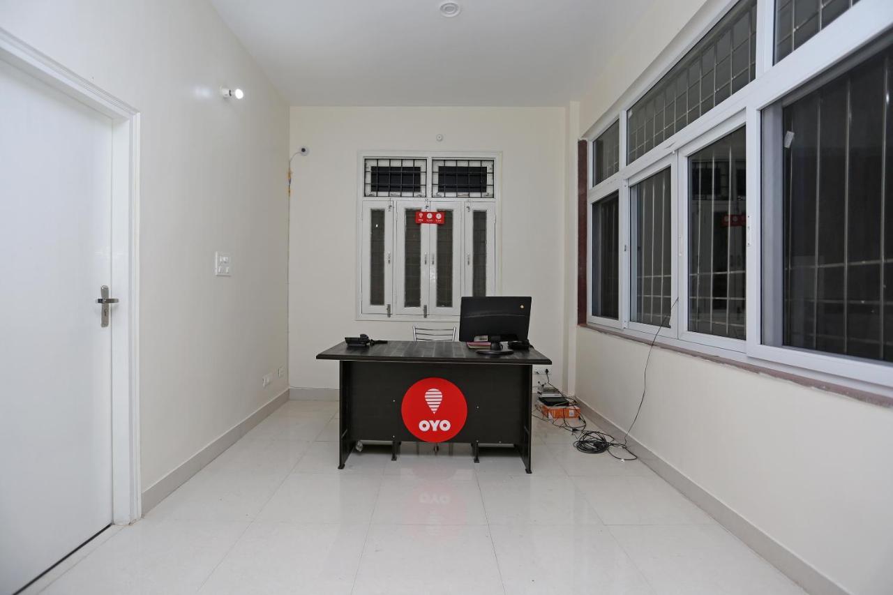 Отель Oyo 11560 Citi Residency Патна Экстерьер фото